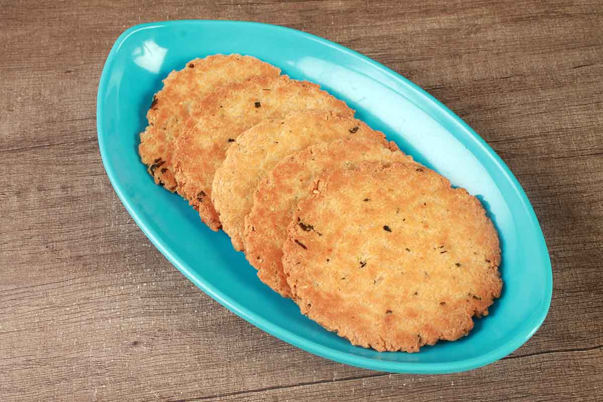 Gluten Free Kothmir Chilli Bhakri With Sunflower Oil 200 Gm