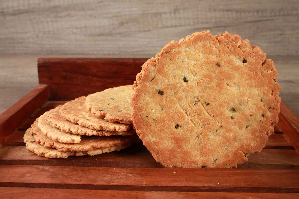 Gluten Free Kothmir Chilli Bhakri With Sunflower Oil 200 Gm