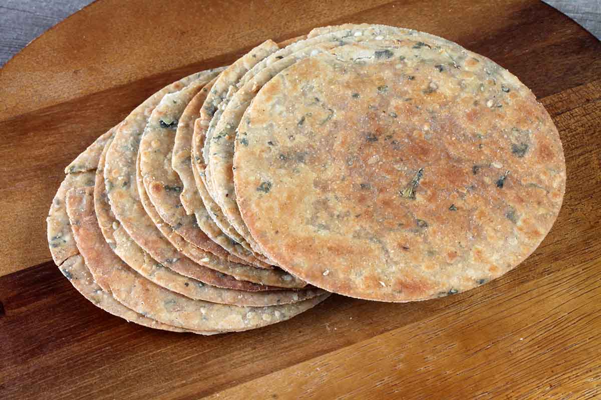 Whole Wheat Bajra Methi Khakhra Mini 200 Gm