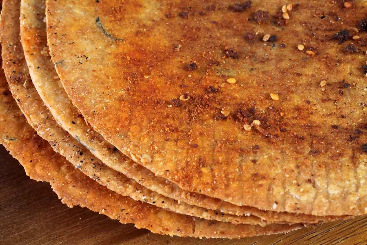 Whole Wheat Vadapav Khakhra 250 Gm