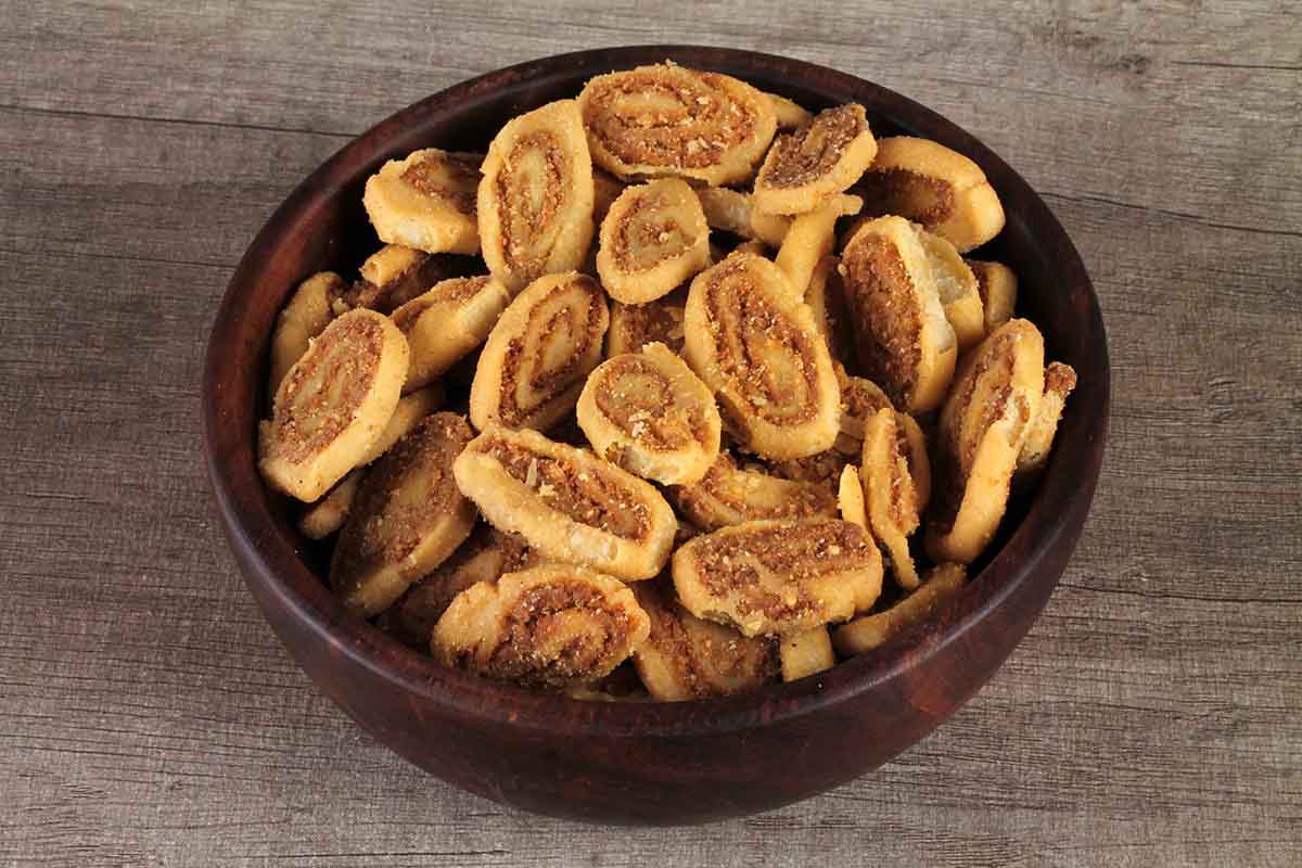 Soya Garlic Bhakarwadi 200 Gm