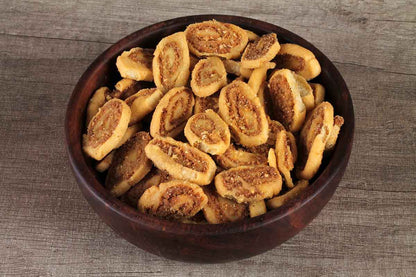 Soya Garlic Bhakarwadi 200 Gm