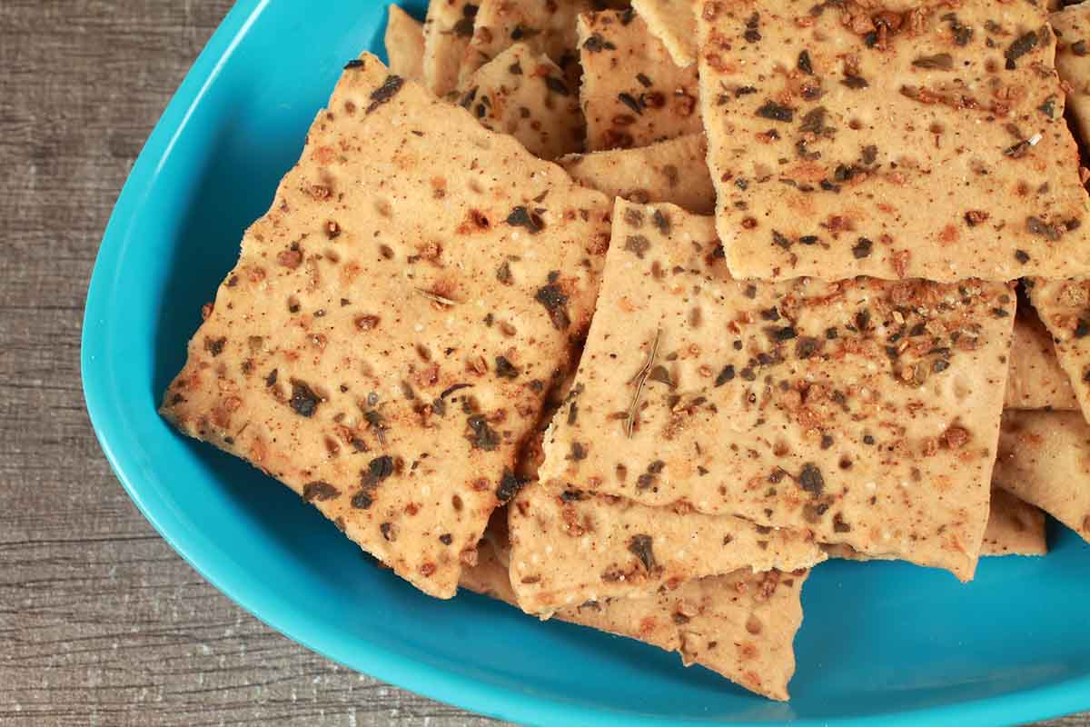Garlic Crackers 150 Gm