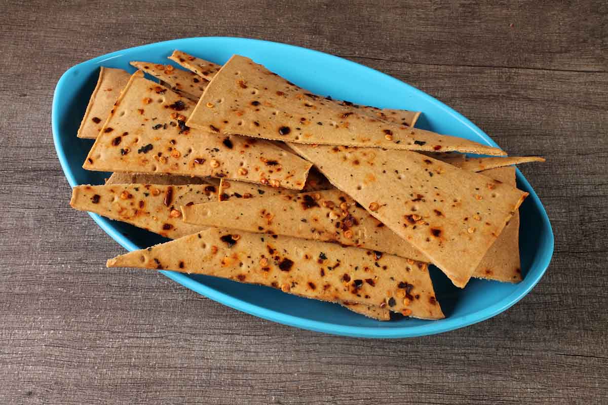 Whole Wheat Paprika Lavash 200 Gm