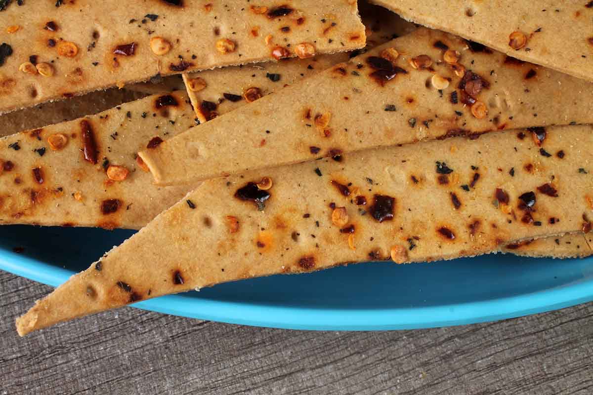 Whole Wheat Paprika Lavash 200 Gm