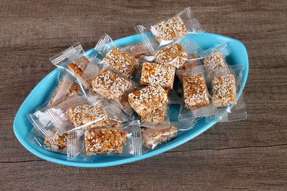 3 In 1 Peanut Chikki Cube 200 Gm