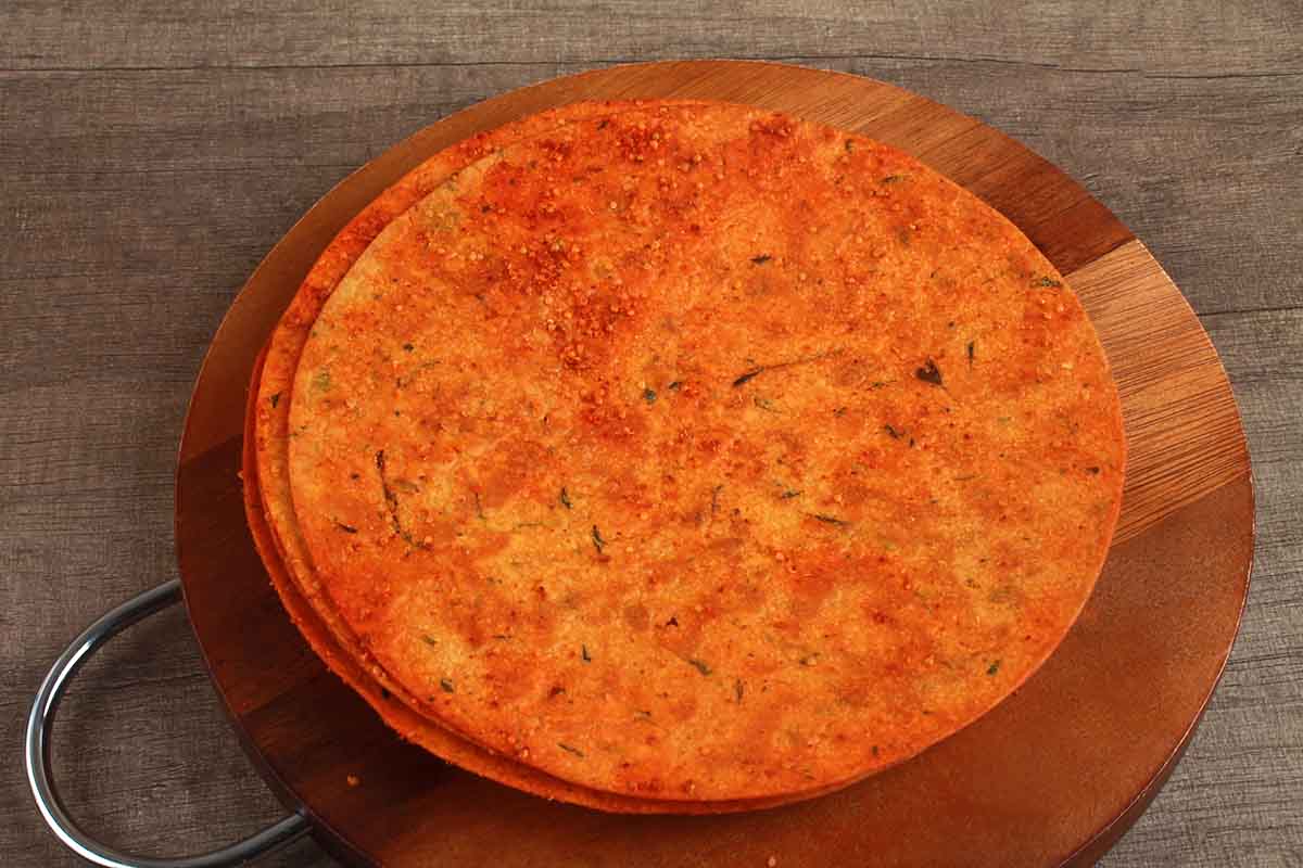 Whole Wheat Achari Tadka Masala Khakhra 200 Gm