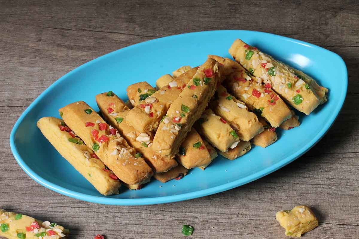 Kaju Tutti Frutti Fingers Biscuits 200 Gm