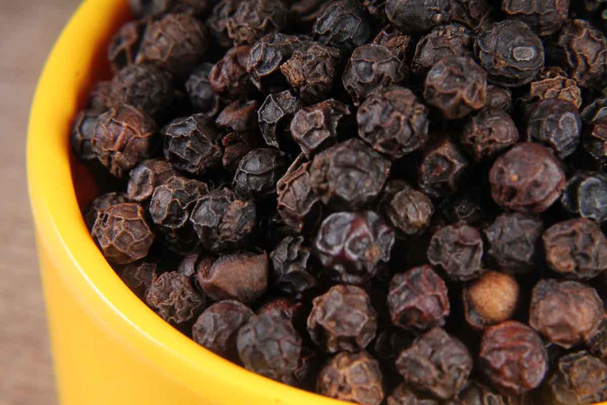 Whole Black Pepper/Kalimiri 100 Gm