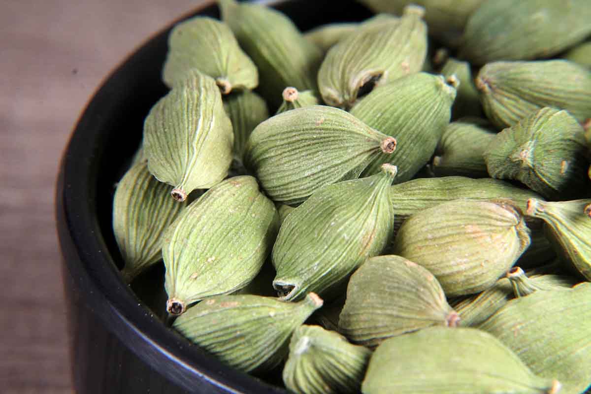 Whole Green Cardamom/Elaichi 20 Gm