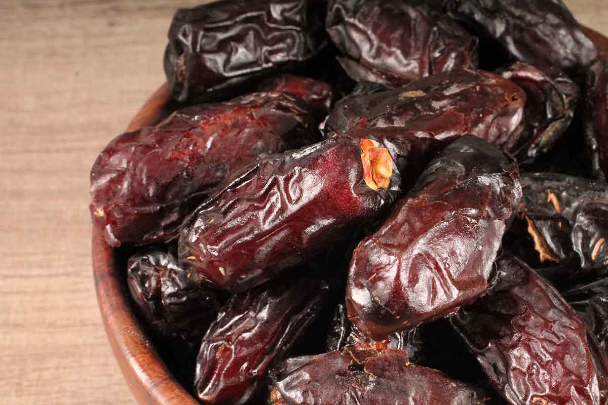 Kalmi Dates With Seed 500 Gm
