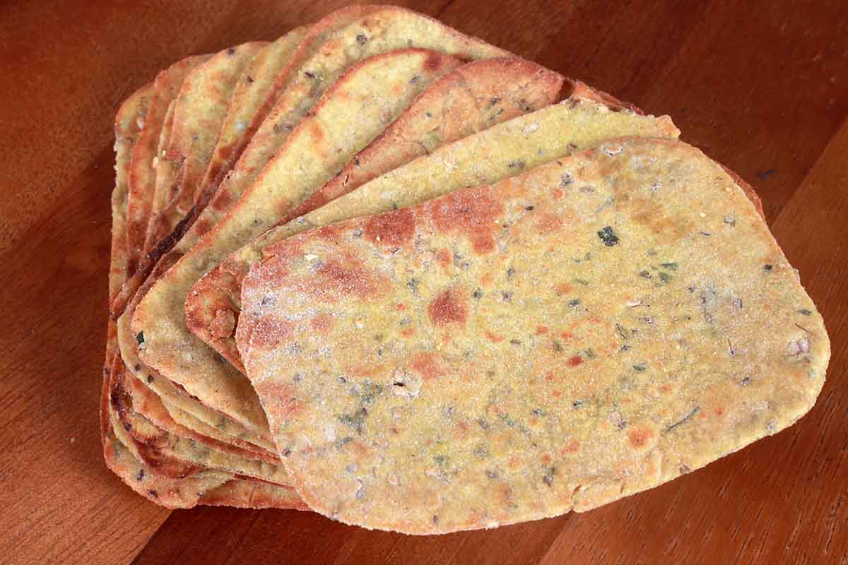 Whole Wheat Kothmir Marcha Khakhra Mobile 200 Gm