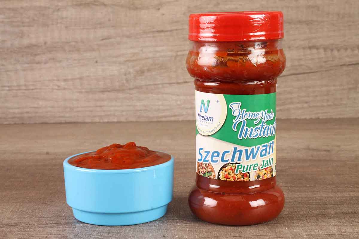 Sizzling Pure Jain Schezwan Sauce 200 Gm