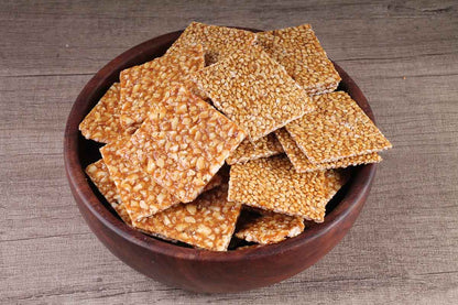 Extra Thin Jaggery Crush Peanut Till Chikki 480 Gm