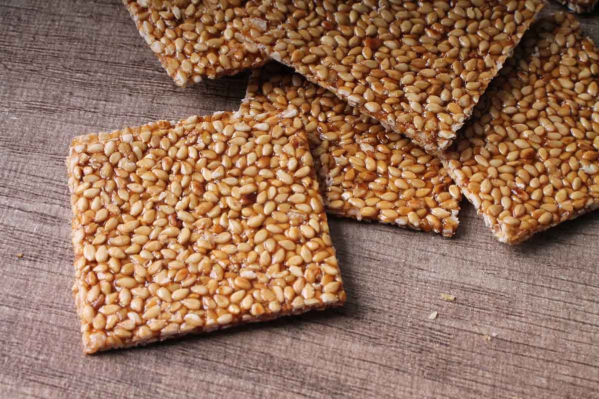 Extra Thin Jaggery Till Chikki 480 Gm