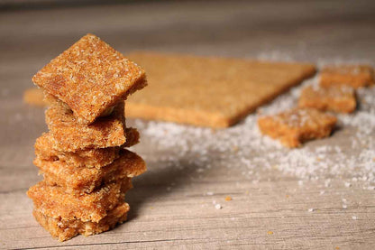 Jagerry Crispy Coconut Chikki Thin 200 Gm