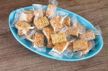 Till Chikki Cubes 200 Gm