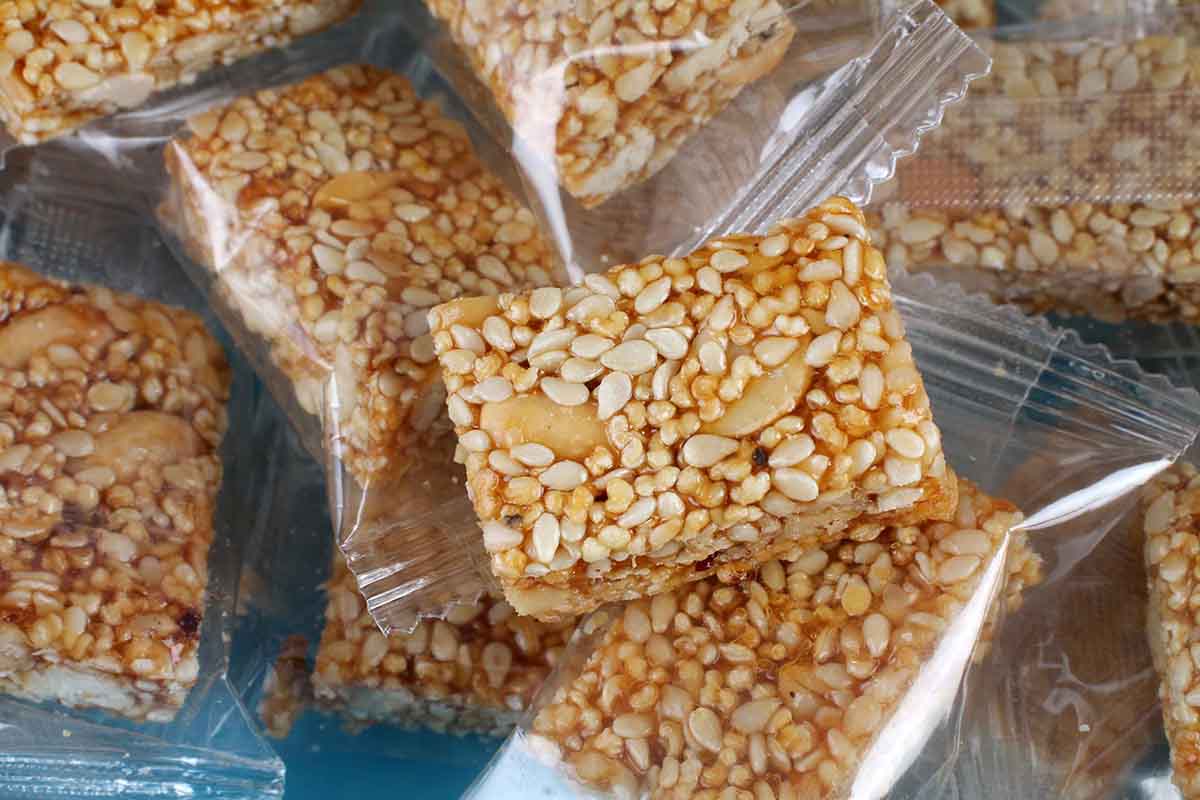 Till Chikki Cubes 200 Gm