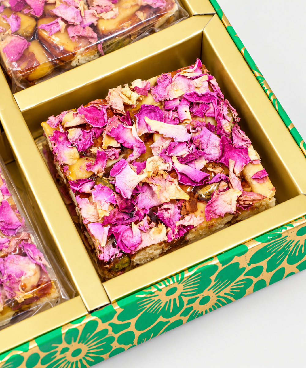 Rose Peatal Dry Fruit Chikki 500 Gm