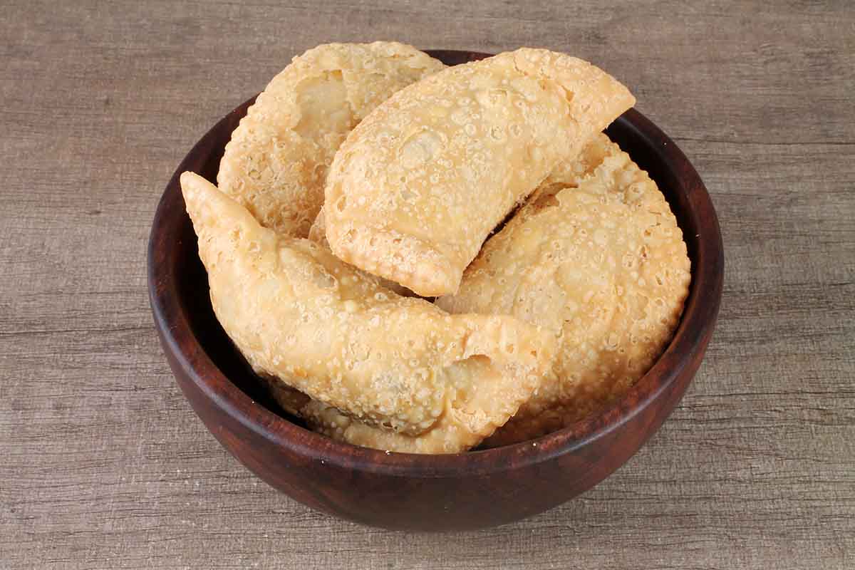 COCONUT KARANJI 5 PIECE