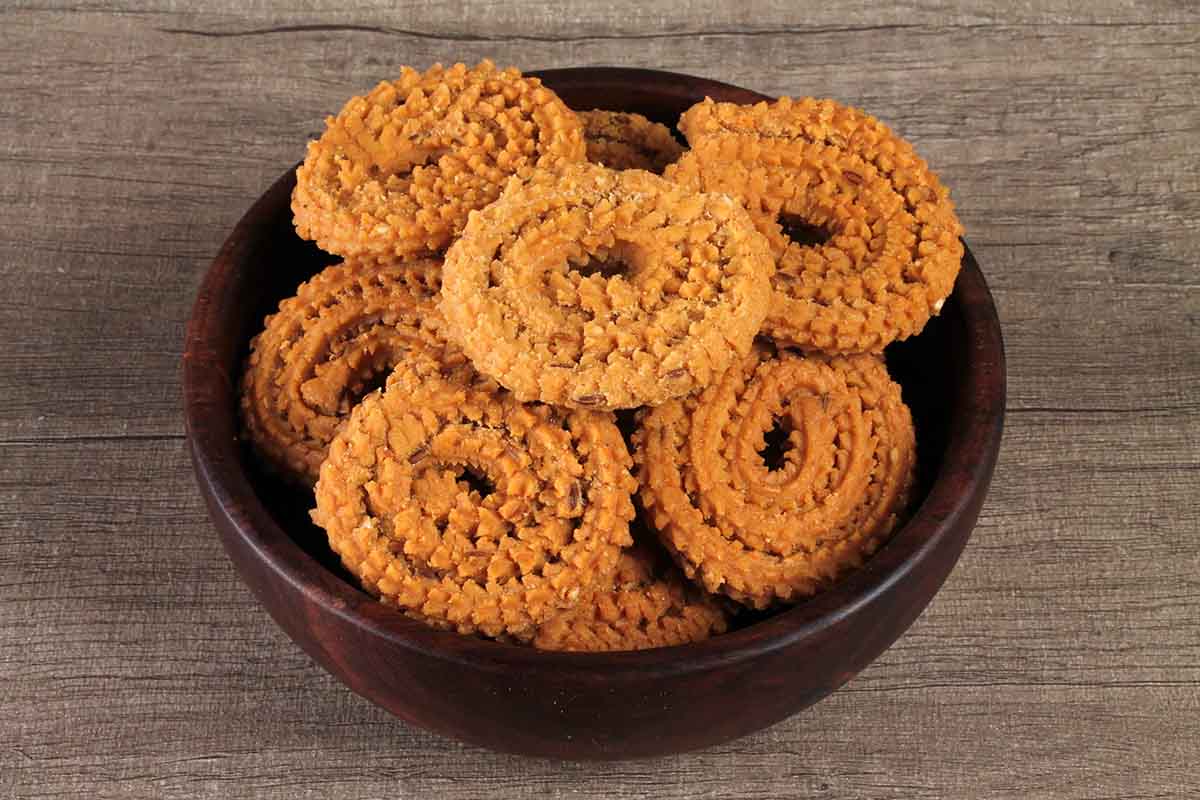 MOONG DAL CHAKLI 250 GM