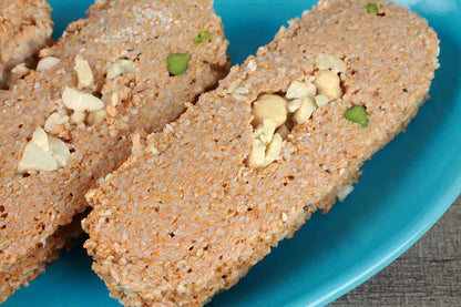 MAST MITHAI GAJAK 500 GM