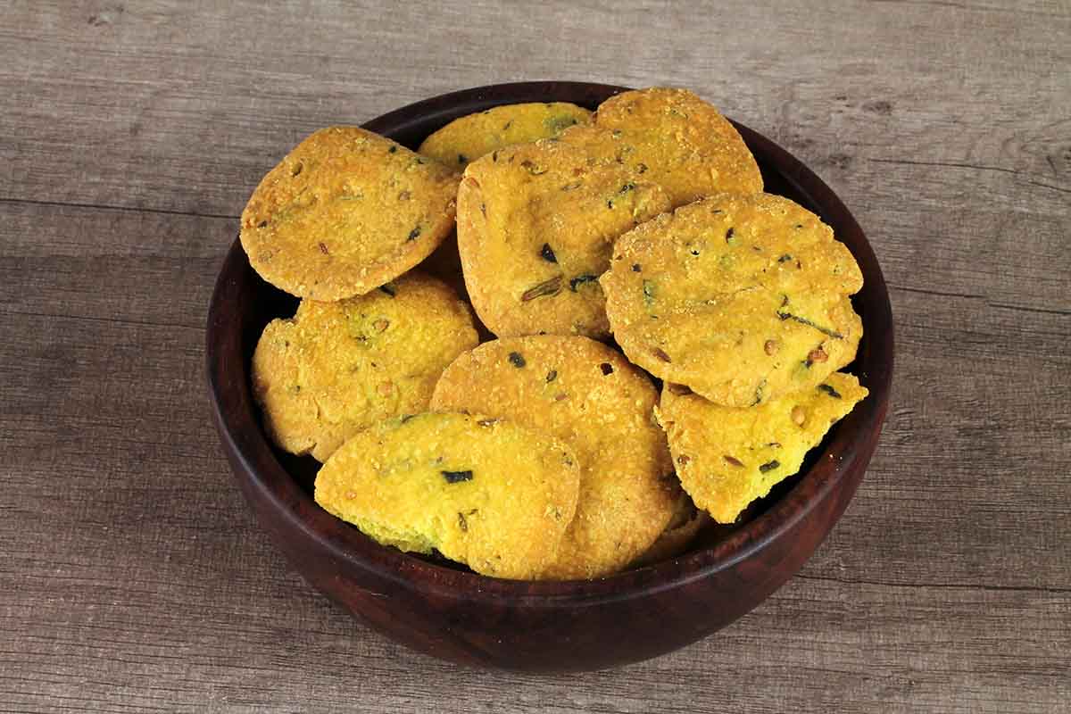 ROASTED WHEAT METHI PURI 200 GM