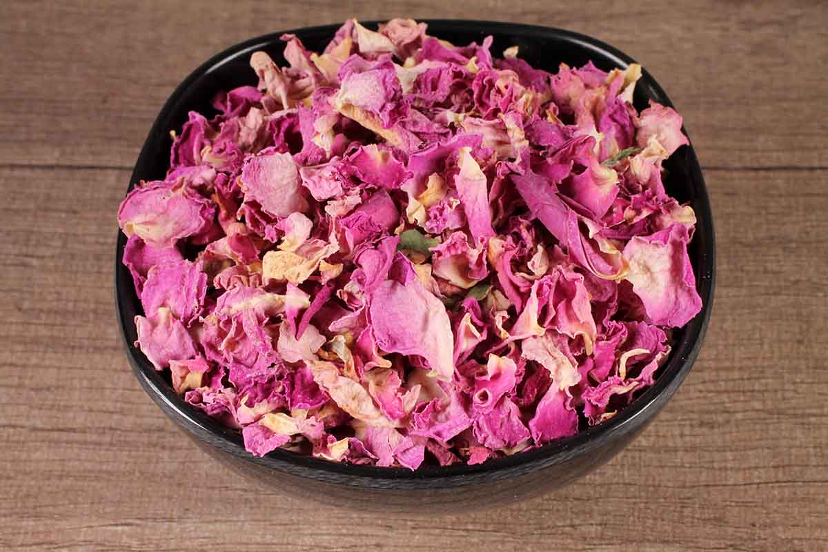 DRIED ROSE PETALS 25 GM